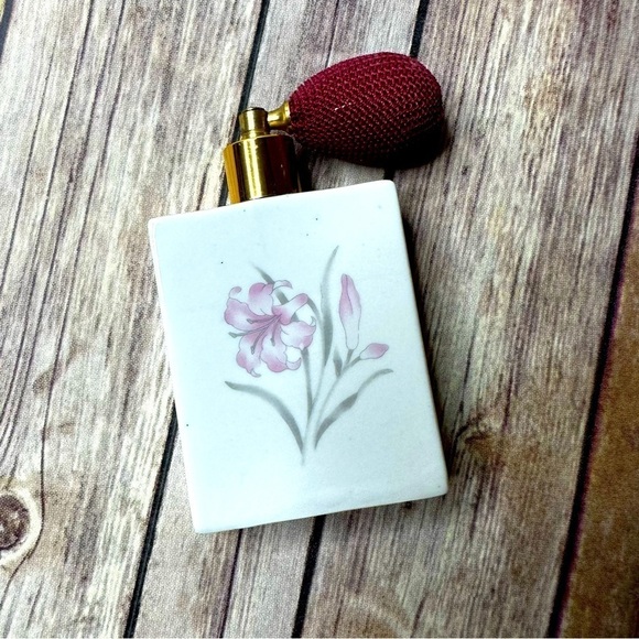 Vintage Empty Fragrance Perfume Bottle Pink Floral Taiwan Atomizer White Ceramic - Picture 1 of 11